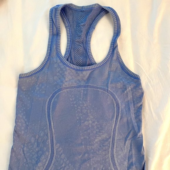 Lululemon Tank - Picture 1 of 2